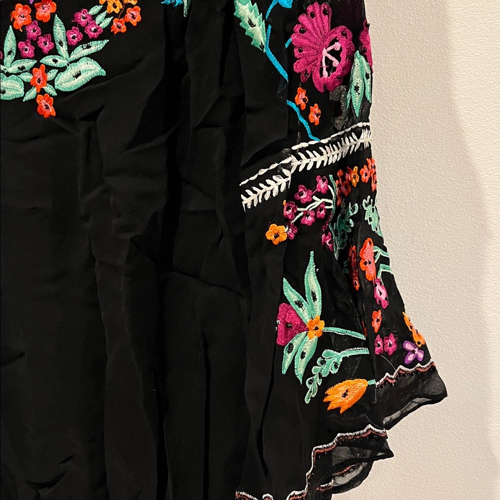Vintage Collection Springtime Floral Tunic - Picture 5 of 11